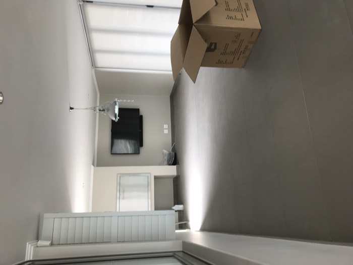 Modern Family Living — image 7