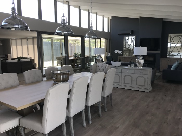 Modern Family Living — image 16