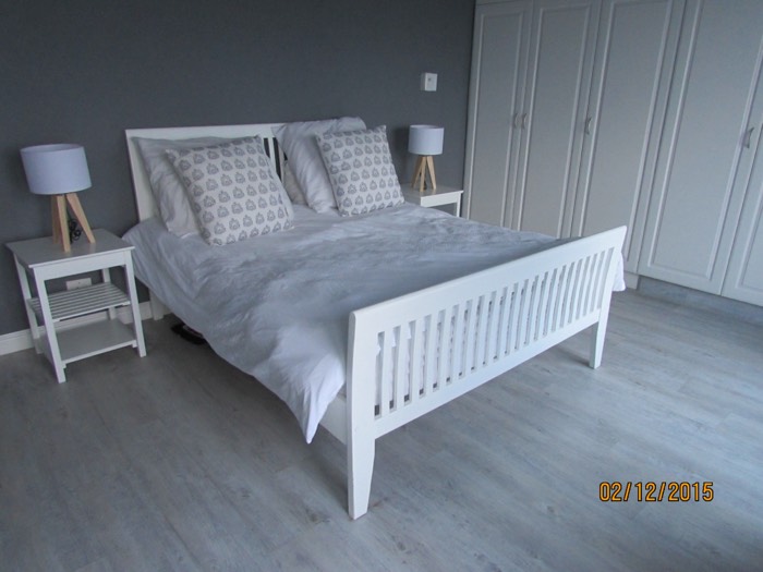 Tropical Beach House — image 34