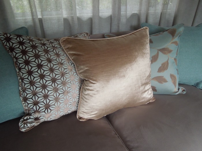 Southern Suburb Family Home — image 23