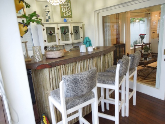 Tropical Beach House — image 6