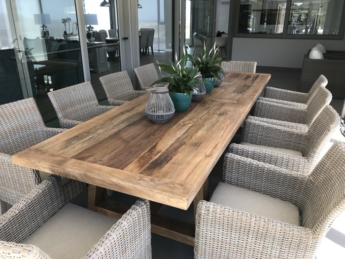 Modern Family Living — image 19